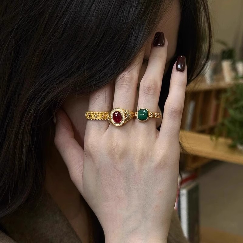 铜合金戒指 中古红锆石戒指女小众设计轻奢高级感叠戴精致指环