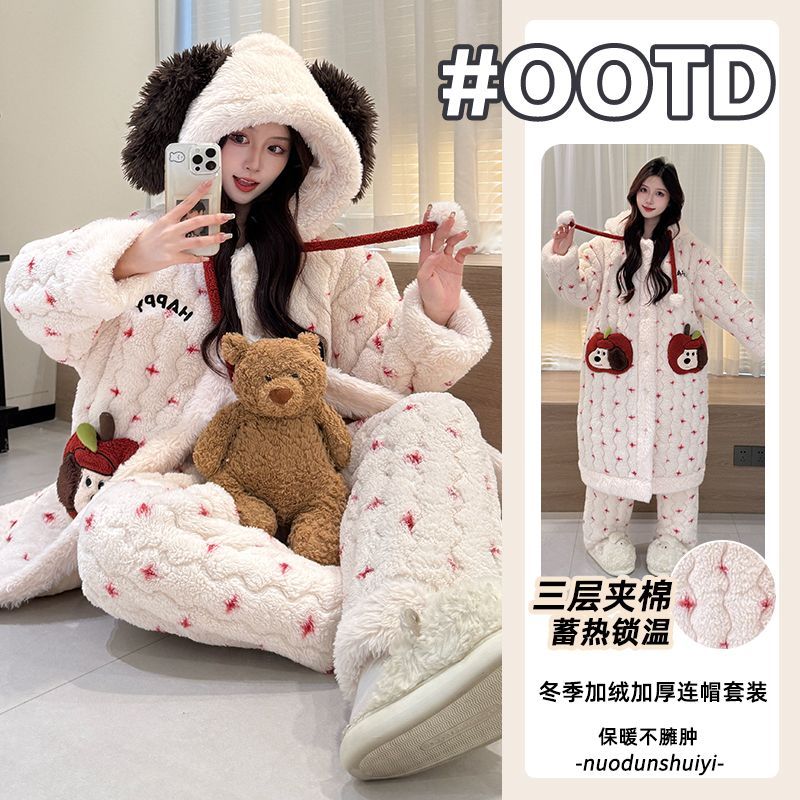 2025年秋冬款珊瑚绒加绒加厚保暖女士家居服睡衣女三层夹棉苹果狗