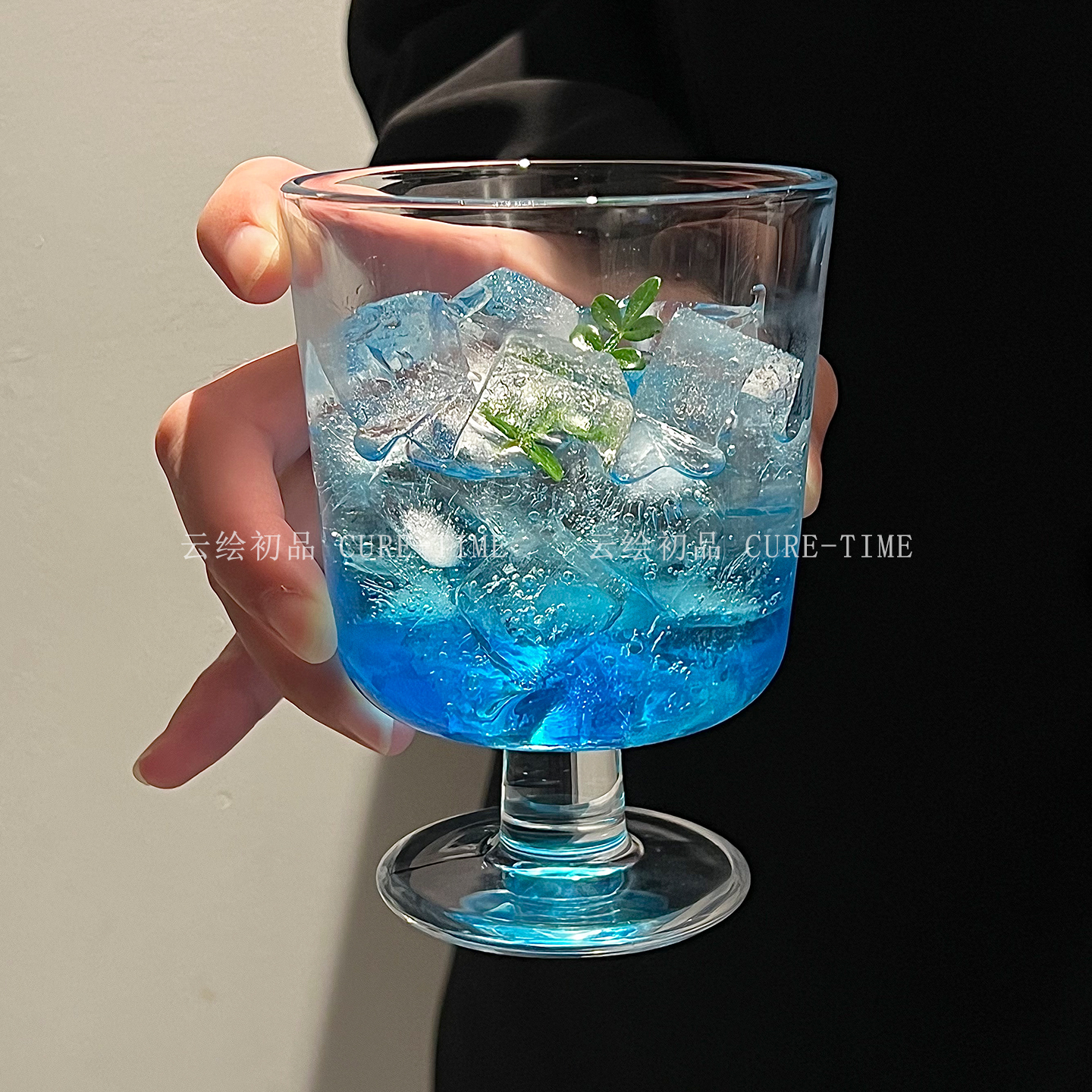 玻璃鸡尾酒杯创意甜酒杯酒吧高脚杯子微醺调酒加厚新中式矮脚杯