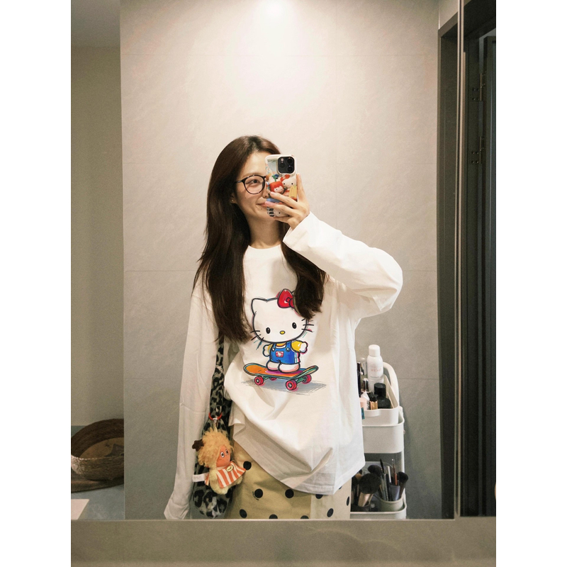 滑板kitty猫印花纯棉长袖t恤女春秋新款宽松休闲可爱百搭ins上衣