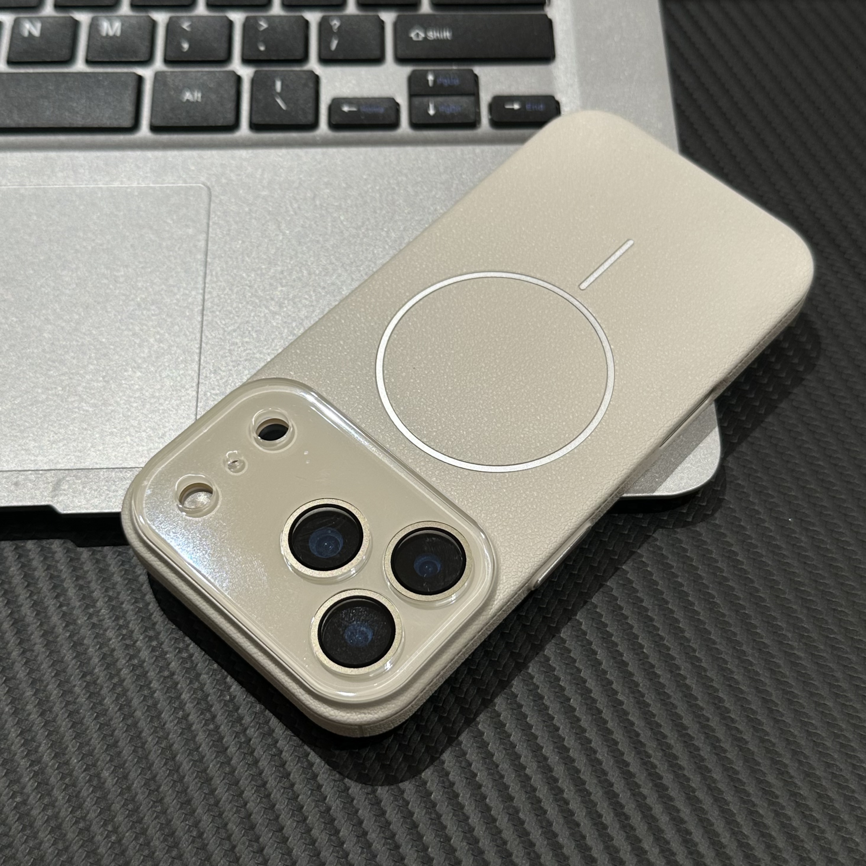 奥菲顿高级无线磁吸荔枝纹PC壳适用iPhone17/16手机壳苹果15/1413