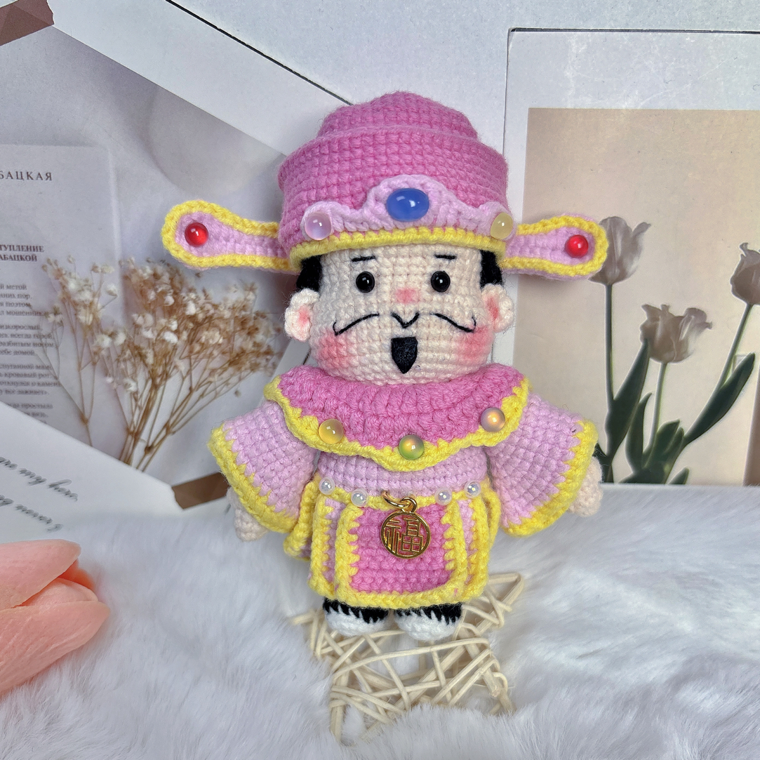 纯手工钩织五路财神粉财神玩偶摆件成品