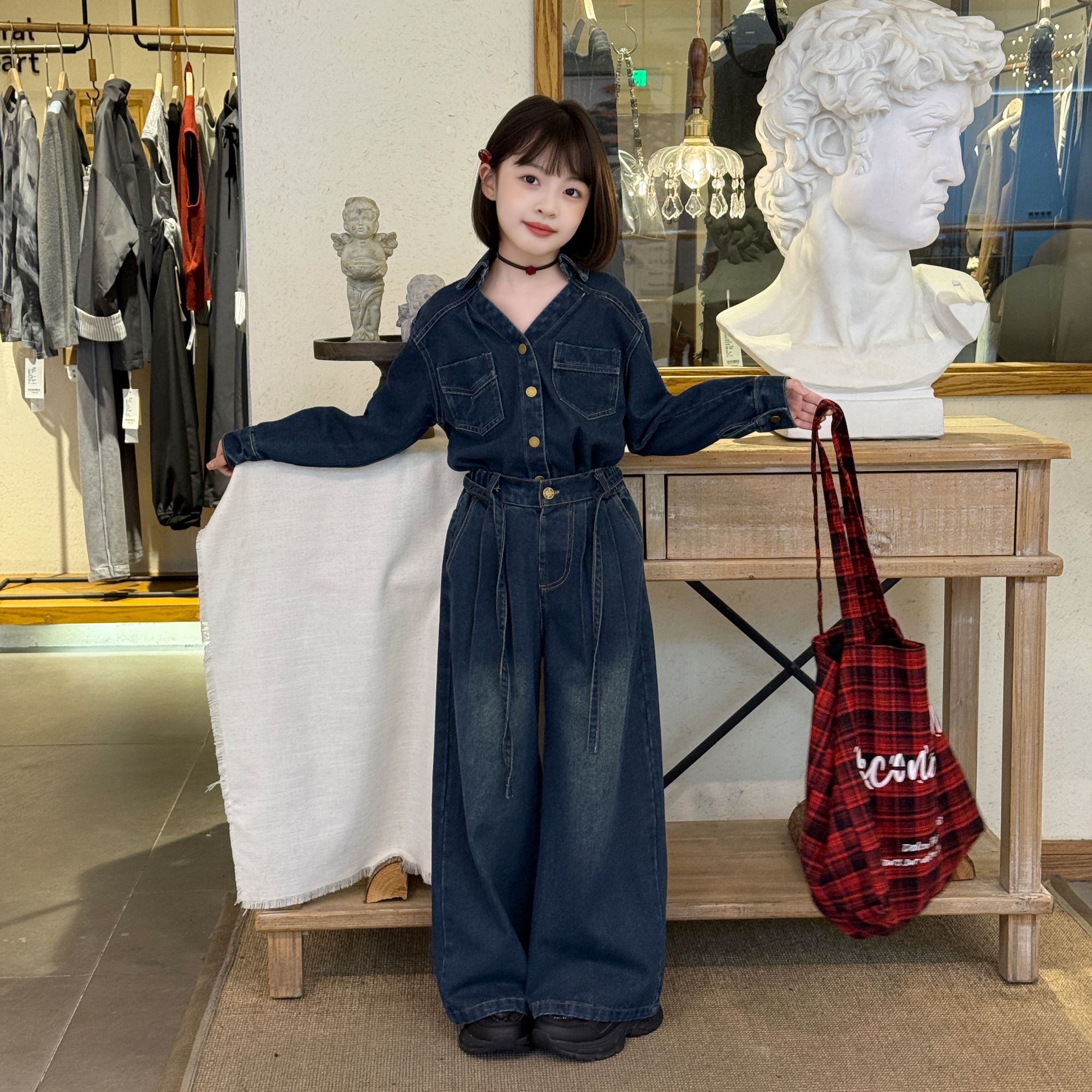 韩版宽松V领牛仔衬衫套装2025女童春秋设计款长袖个性时尚两件套