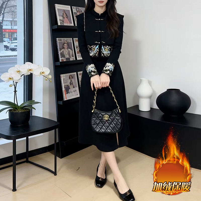 冬季新款加绒保暖刺绣新中式国风复古马甲收腰显瘦连衣裙女两件套
