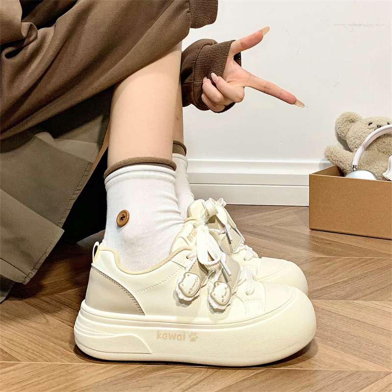 人本厚底增高皮面小白鞋女2025秋季爆款魔术贴潮流百搭休闲板鞋女
