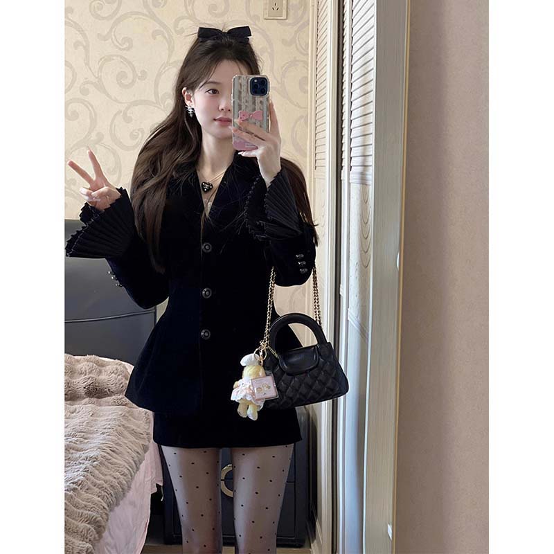 【木子】【送胸针】【两件套】【有里布】喇叭袖西装外套上衣套装裙LJ0060