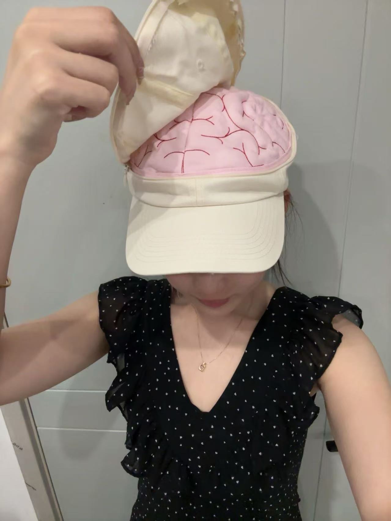 新款大脑帽可开合设计款鸭舌帽可爱搞怪帽子可遮阳网红