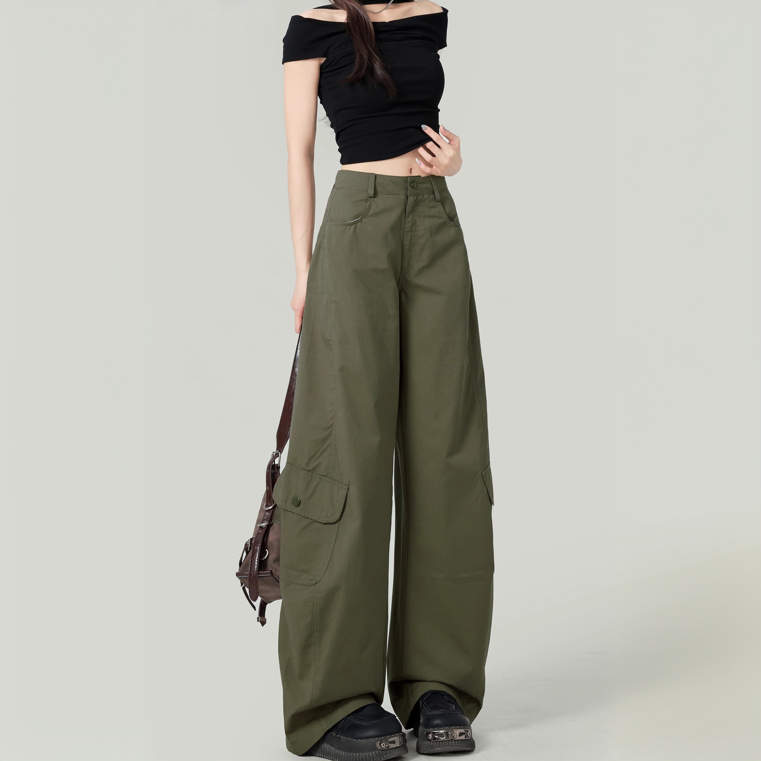 美式新款军绿色阔腿弯刀休闲裤女2025年夏季低腰宽松显瘦工装裤子