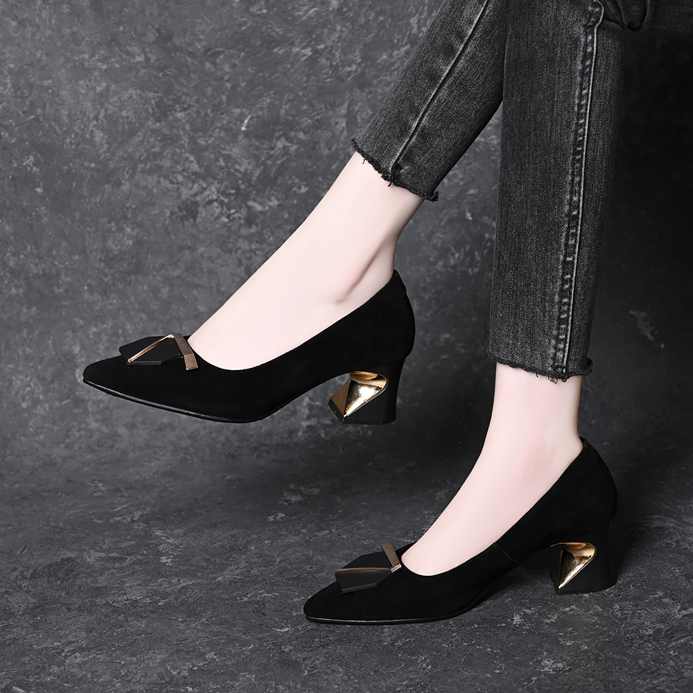 真皮羊皮尖头七字扣浅口单鞋女春秋新款粗跟磨砂气质一脚蹬工作鞋