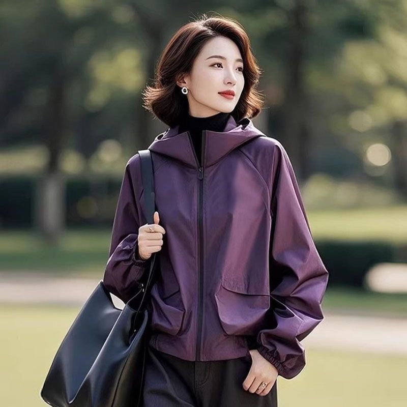 今年流行爆款外套女2025春秋季新款爆款小香风百搭洋气连帽冲锋衣