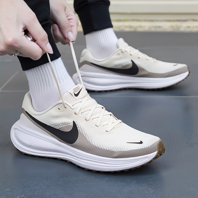 NIKE/耐克男鞋REVOLUTION 8 低帮时尚舒适运动跑步鞋 HJ9198-005