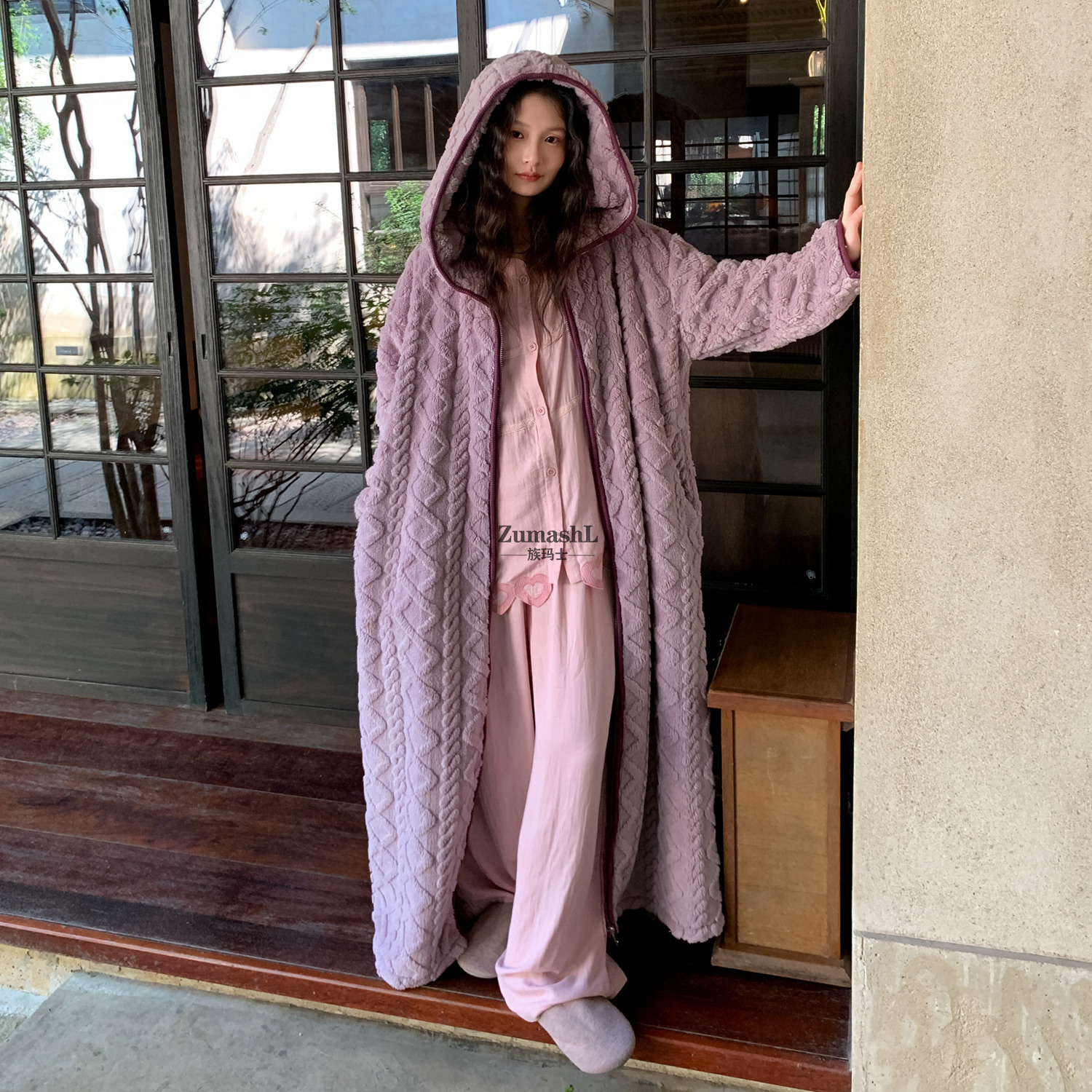 族玛士珊瑚绒睡袍女加长款睡衣连帽披风浴袍春秋冬季法兰绒家居服