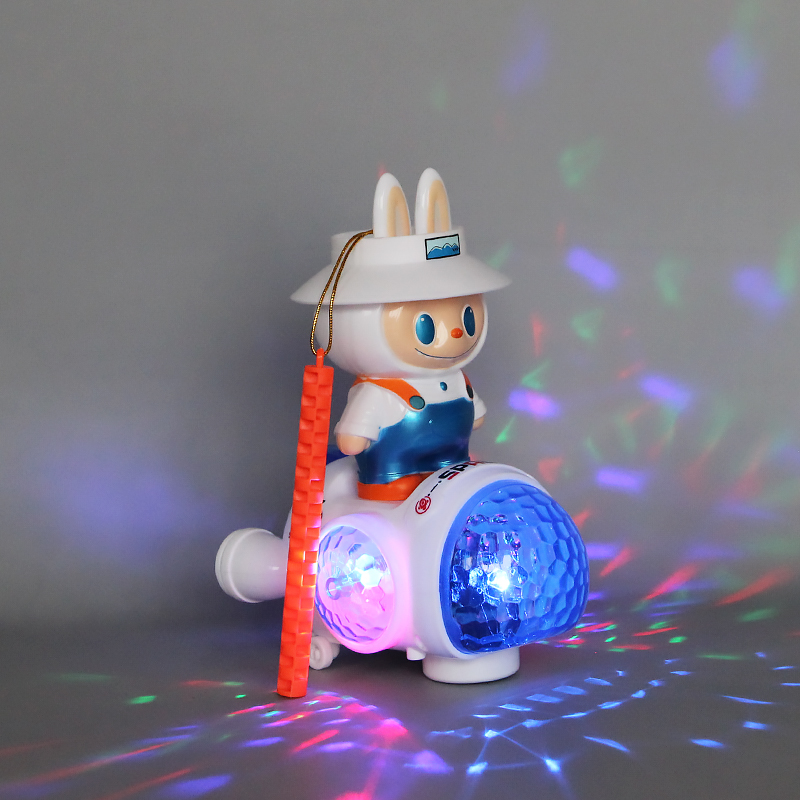 儿童卡通网红中秋新年春节元宵手提发光万向可行走发声花灯笼玩具