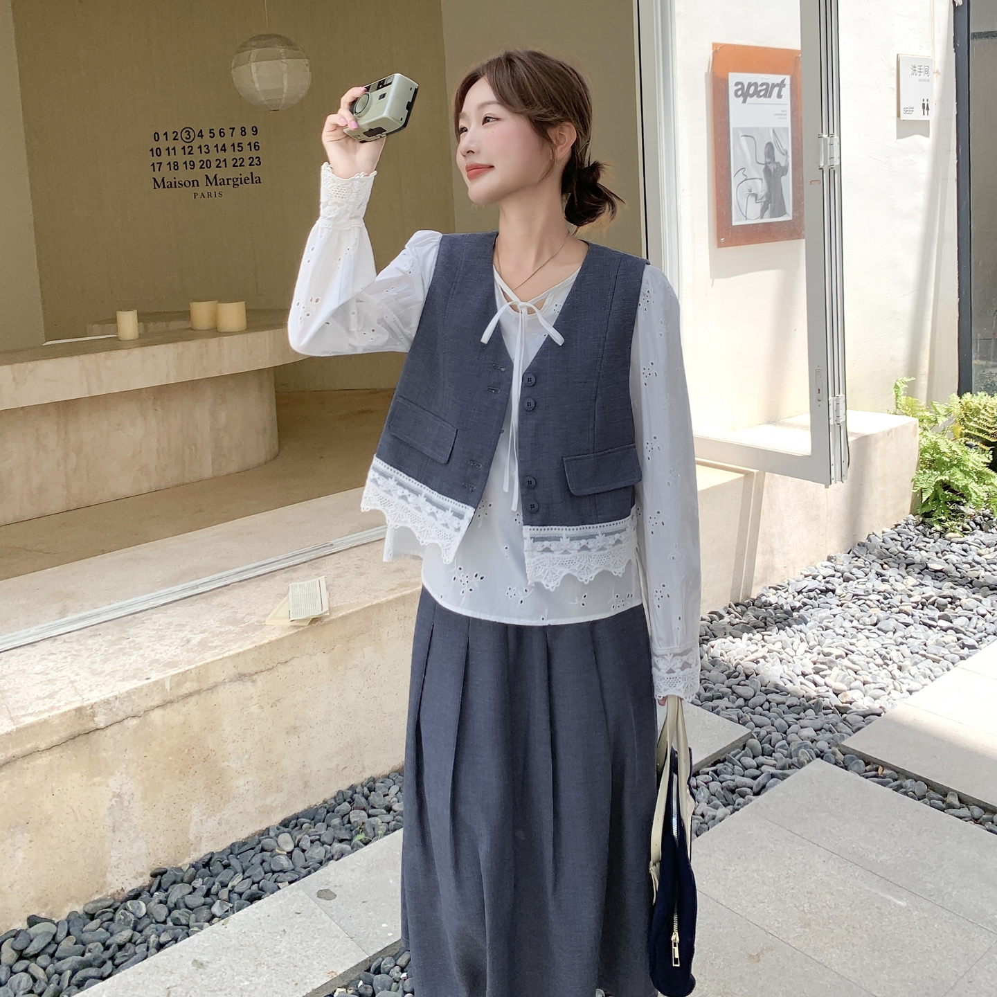 气质通勤休闲套装裙女2025秋季新款蕾丝花边背心内搭半身裙三件套