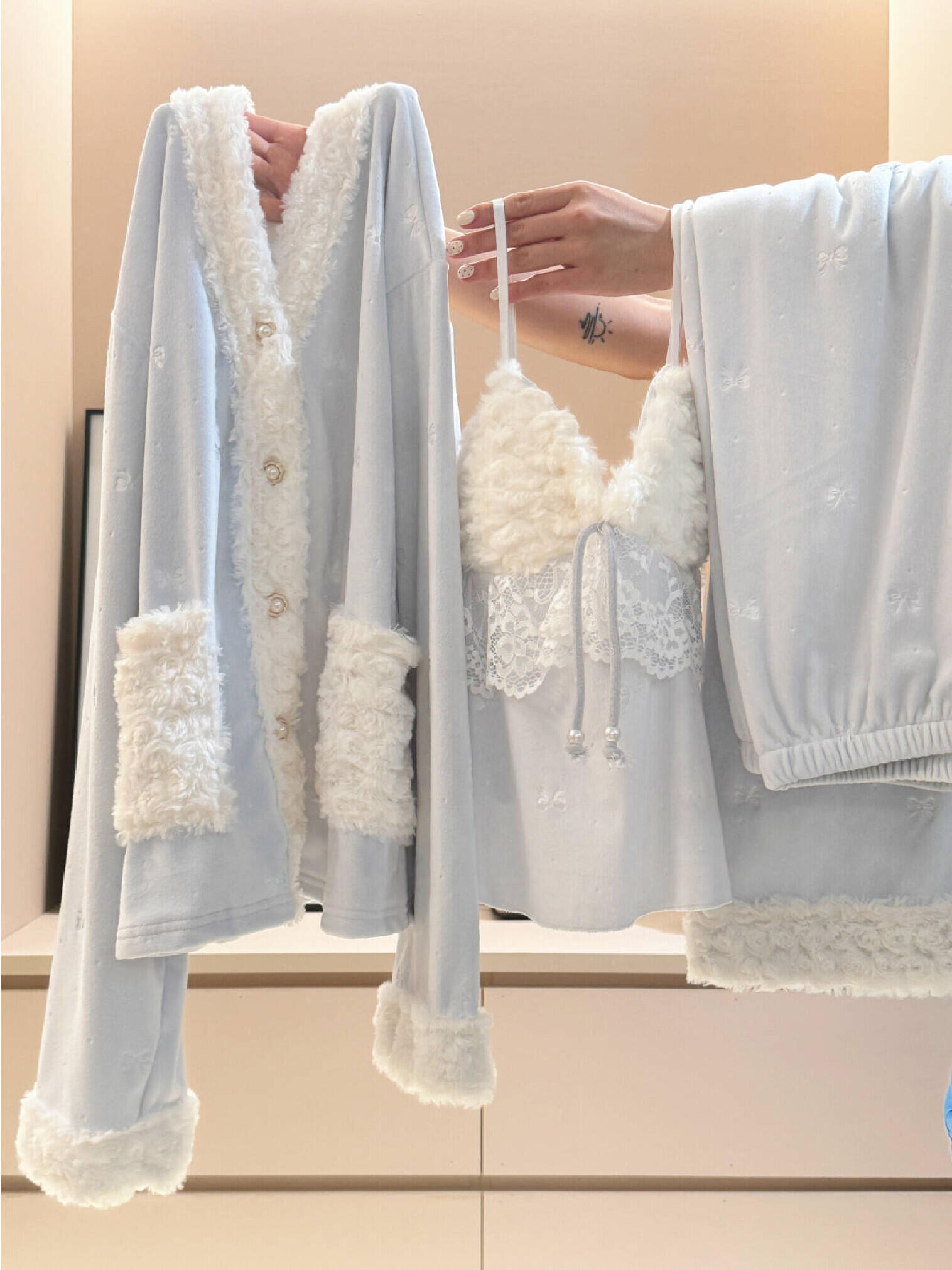 【DMXJ大梦想家】甜美蝴蝶结海岛绒睡衣女秋冬款加绒保暖家居服套装