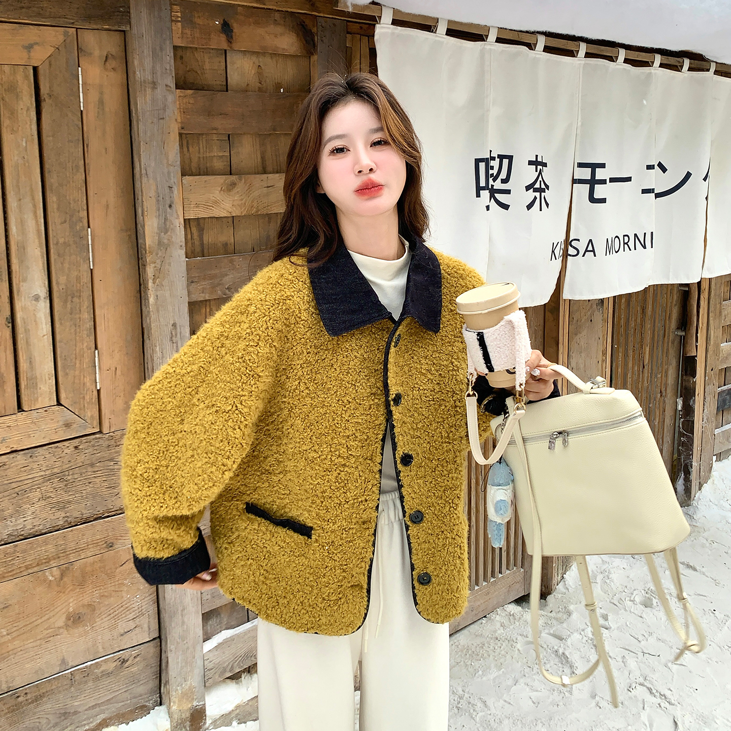 复古撞色翻领羊羔毛外套女2025冬季新款韩系减龄软糯皮毛一体上衣