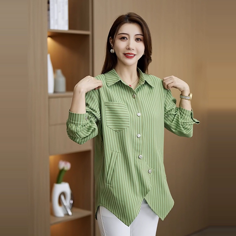 阔太太时髦女装宽松上衣秋季遮肉显瘦大码衬衣洋气长袖衬衫外套女