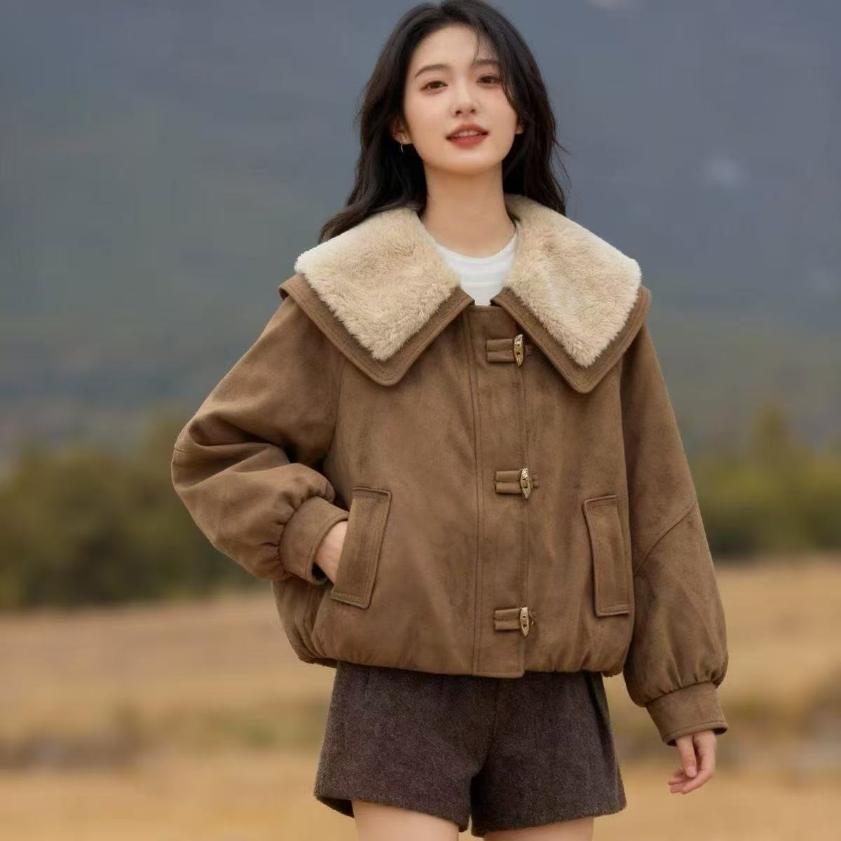 设计感翻领麂皮绒夹棉外套女2025秋冬新款时尚百搭气质短款