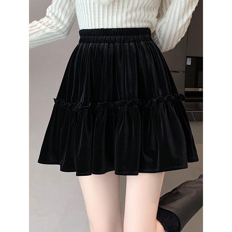 黑色丝绒木耳边半身裙女装百搭秋冬2025新款显瘦甜美A字百褶短裙