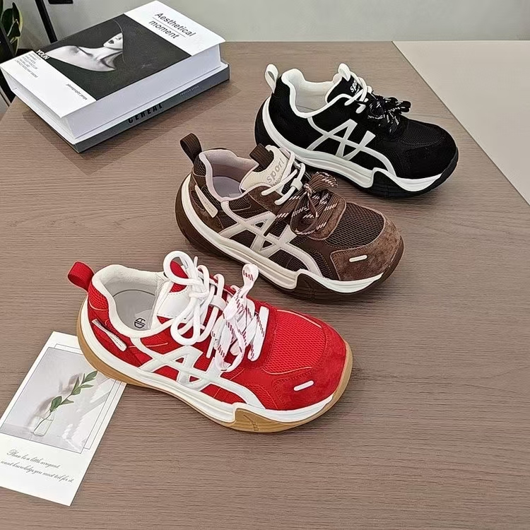 2025今年流行鞋子女鞋秋季国潮鞋子矮子乐厚底圆头德训高跟鞋