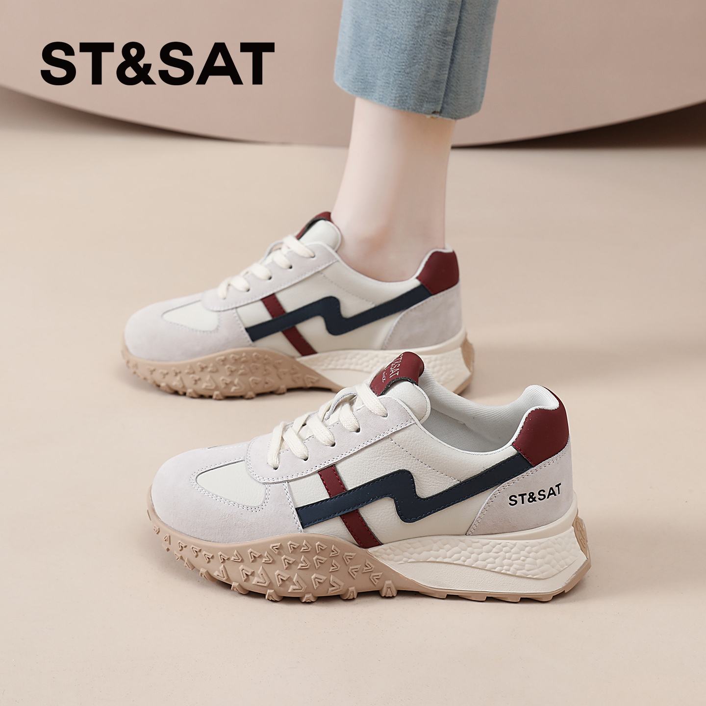 星期六厚底德训鞋女2025新款秋季女鞋软底阿甘鞋显脚小休闲运动鞋