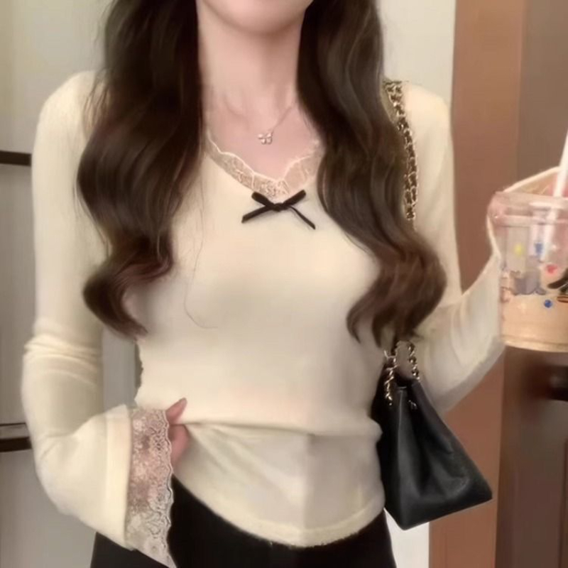 小香风蕾丝法式花边v领德绒衫女秋冬纯欲风显瘦修身内搭打底上衣