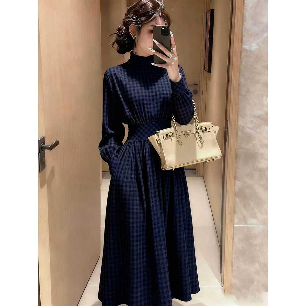 出席重要场合的裙子女秋冬气质收腰显瘦复古藏蓝色格纹长袖连衣裙