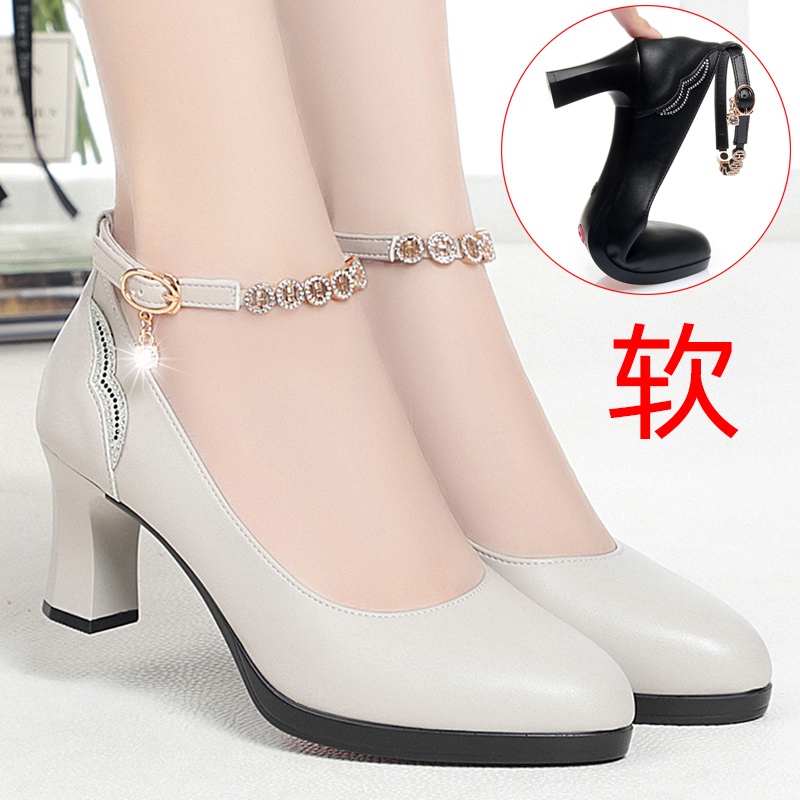 软底舒适高跟一字扣带旗袍鞋圆头鞋白色中老年妈妈鞋单鞋女鞋皮鞋