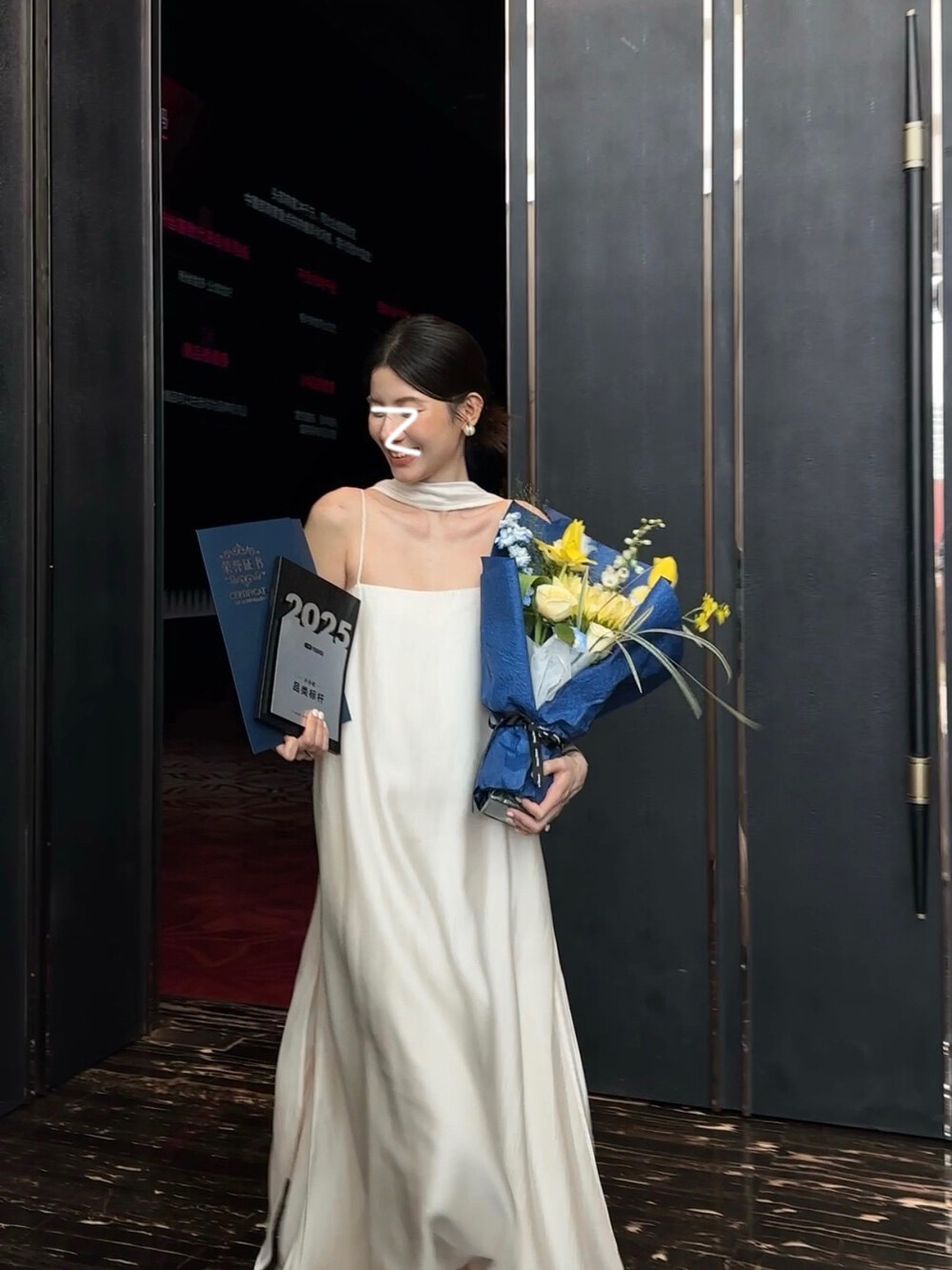 海边度假风白色无袖吊带连衣裙仙女夏季沙滩裙高级感气质裙子长裙