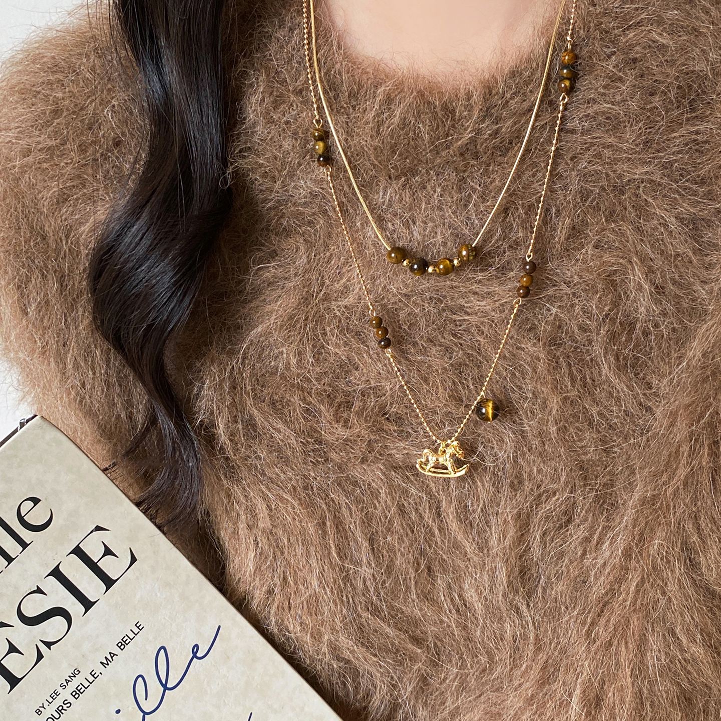 铜合金项链 马年本命年复古小马虎眼石项链女叠戴毛衣链秋冬配饰