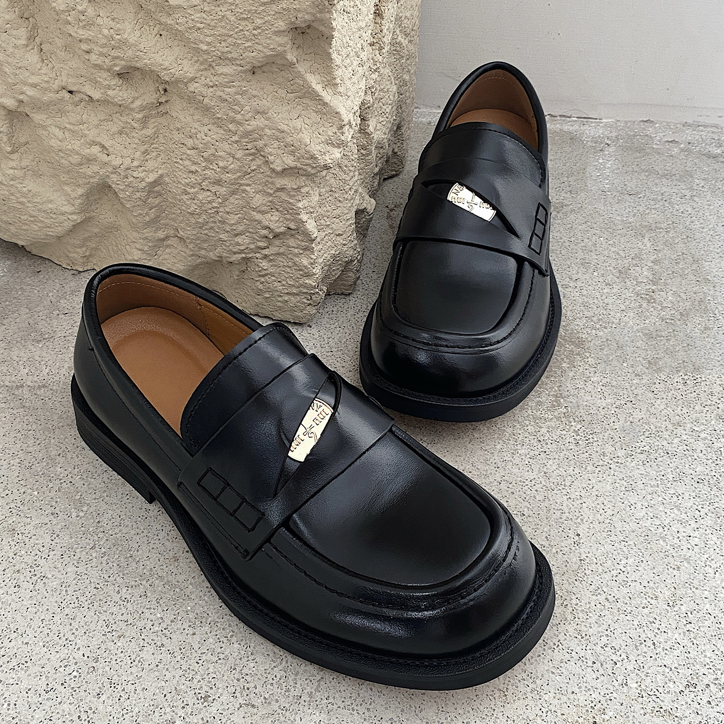 明星同款乐福鞋男2025年新款厚底真皮英伦皮鞋套脚男士大头德比鞋