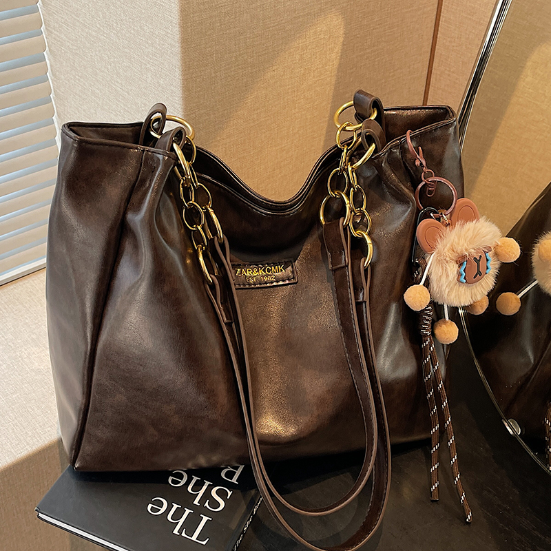 复古大容量包包女2025新款秋冬时尚质感托特包休闲百搭通勤单肩包