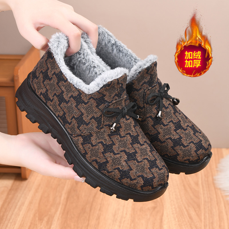 冬季老北京棉鞋女加绒保暖老人奶奶短靴加厚防滑中老年妈妈鞋短靴