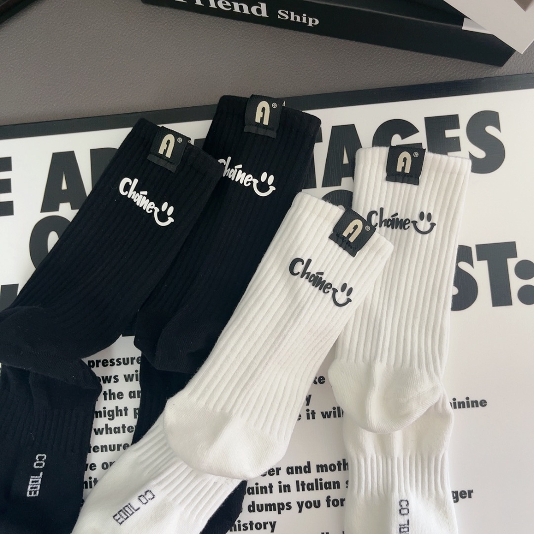 【A布标】早秋新款百搭纯色黑白休闲高筒袜学生韩版搭鲨鱼裤袜子