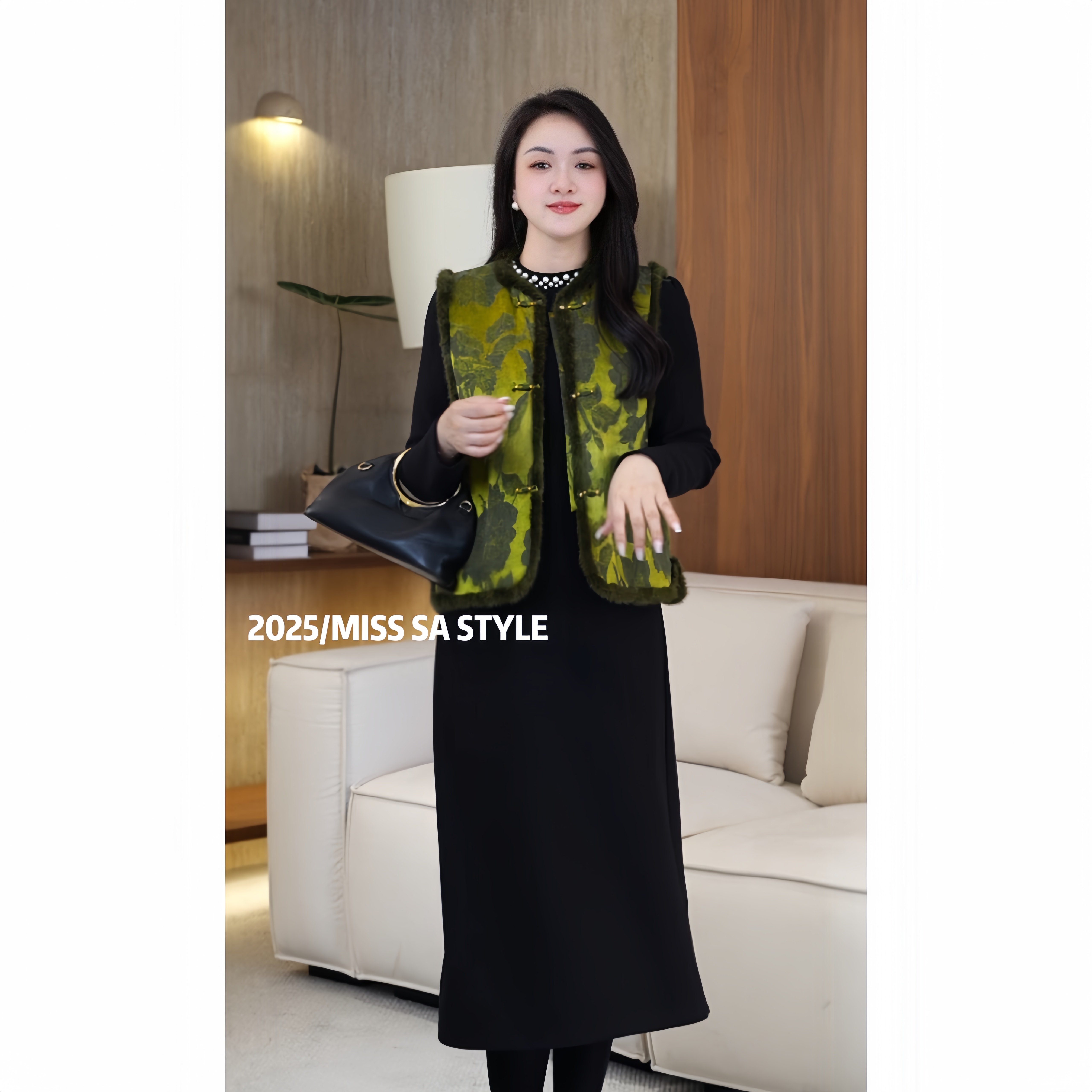 MISS SA 秋冬新款气质圆领设计水貂毛拼接百搭国风马甲SW25119713