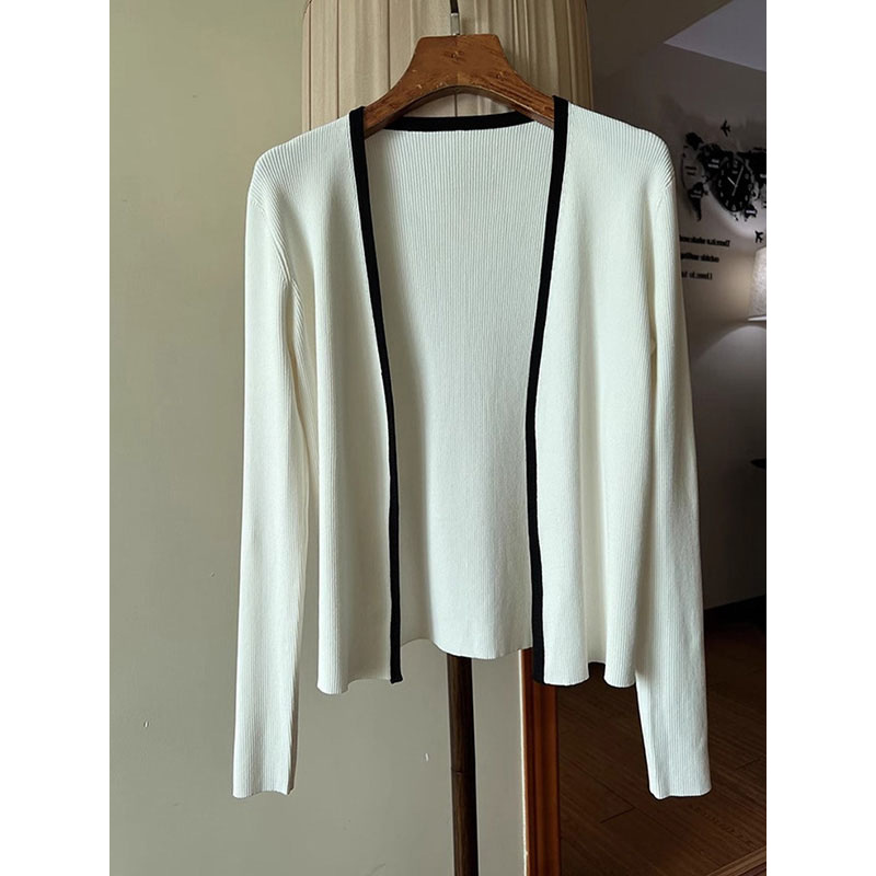 一眼就爱上了，时尚开衫别致撞色针织衫女气质小香风轻薄舒适上衣