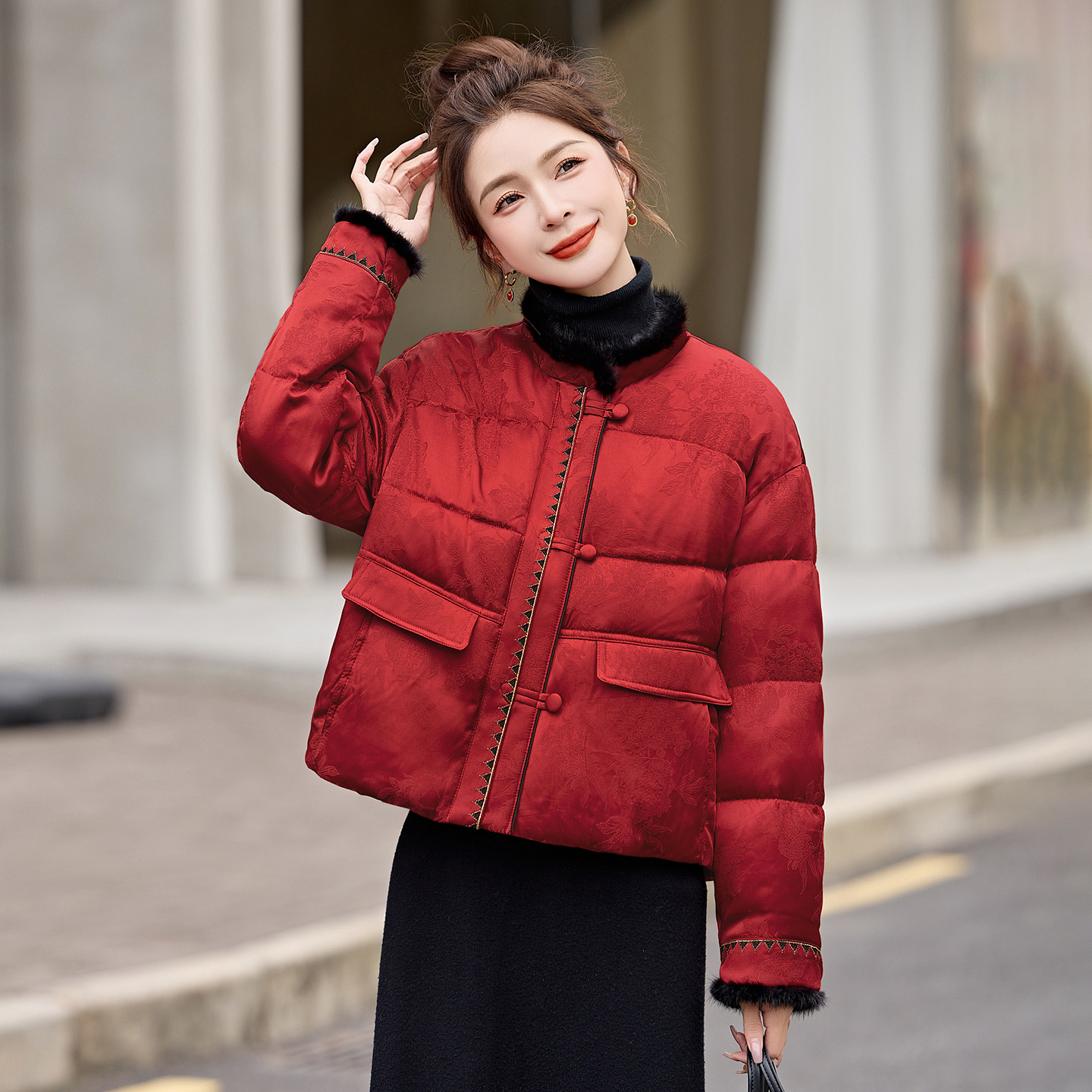 新中式国风提花红色羽绒服女2025冬季新款时尚洋气白鸭绒保暖外套