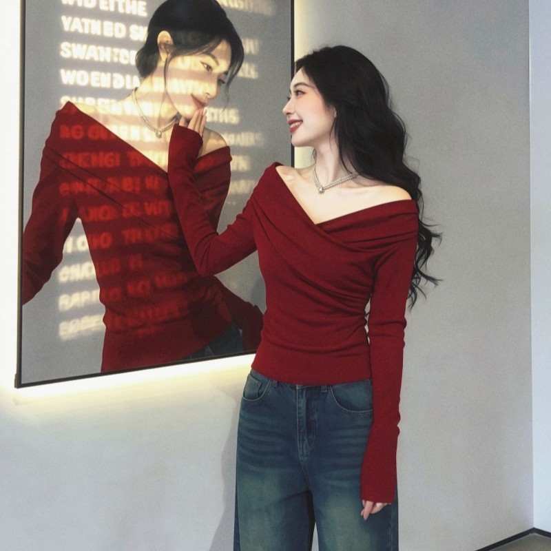 大码高级感气质交叉v领红色针织衫女冬季新款胖mm内搭打底衫上衣