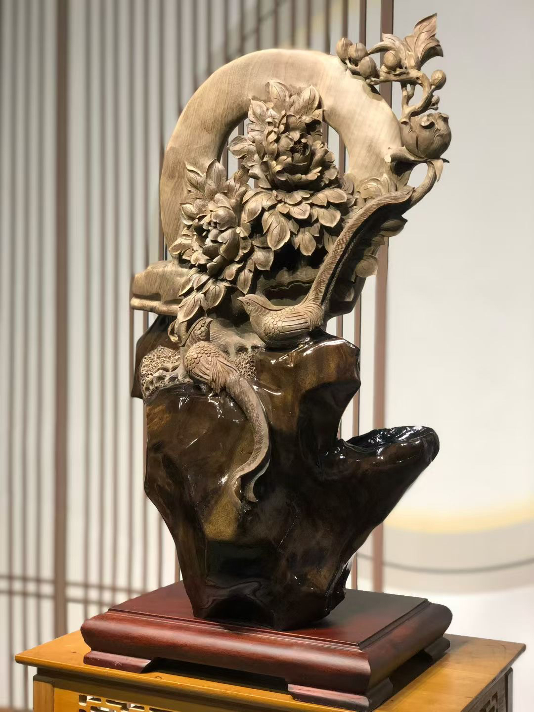 根雕人物摆件用于玄关的山水花鸟风景木雕家居装饰手工创意雕刻