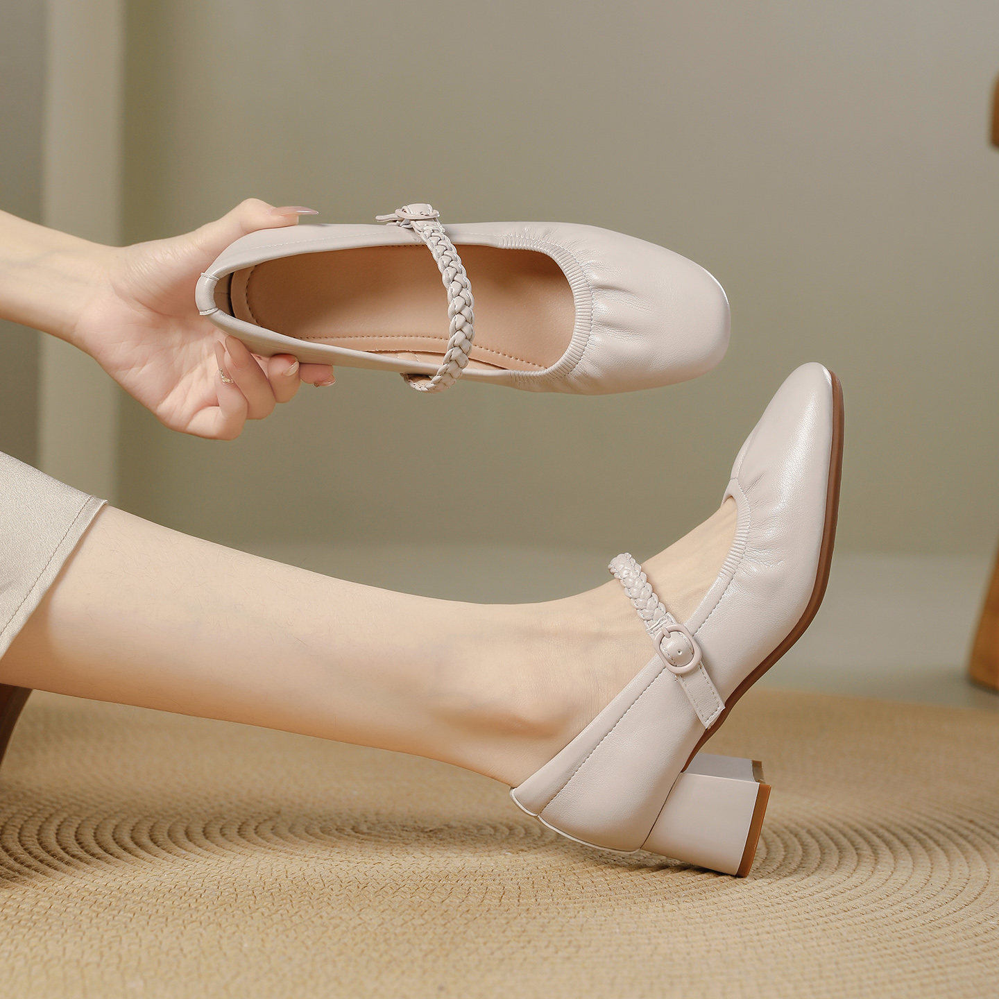 真皮玛丽珍女鞋2025新款法式百搭粗跟皮鞋编织带浅口高跟气质单鞋