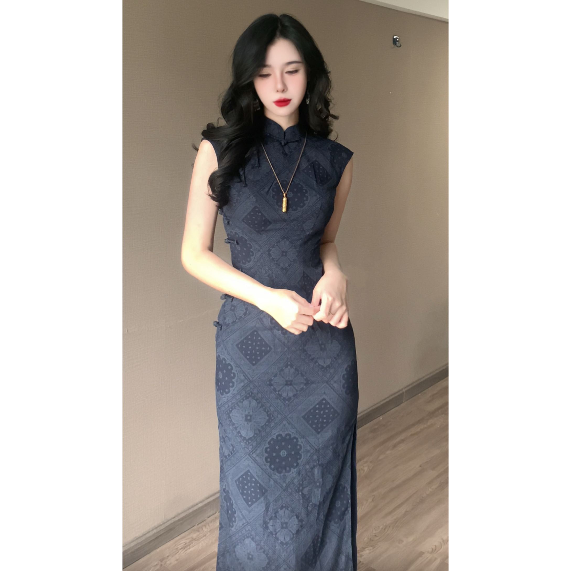 【青城记】玉簪记新中式藏青色复古半开襟日常气质无袖显瘦夏季旗袍