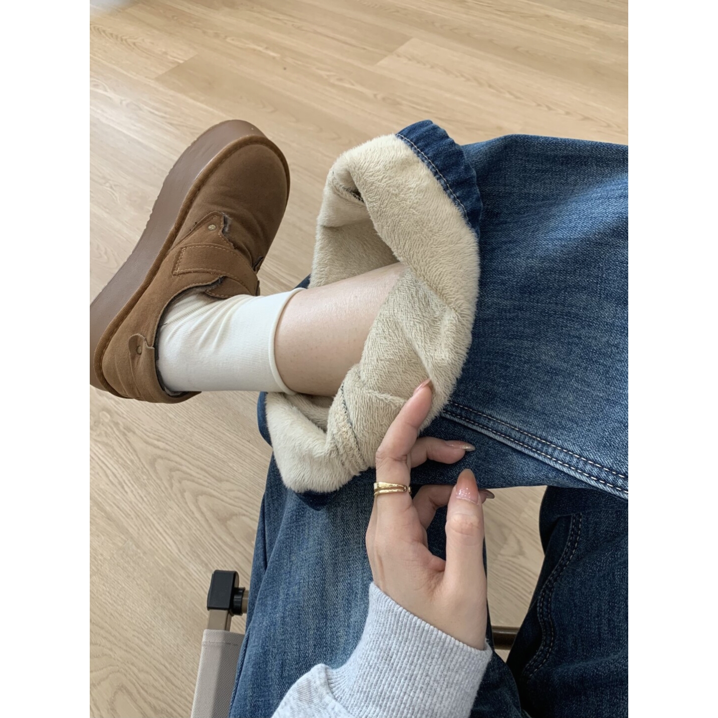 加绒加厚复古阔腿牛仔裤女秋冬新款高腰宽松显瘦小个子直筒拖地裤