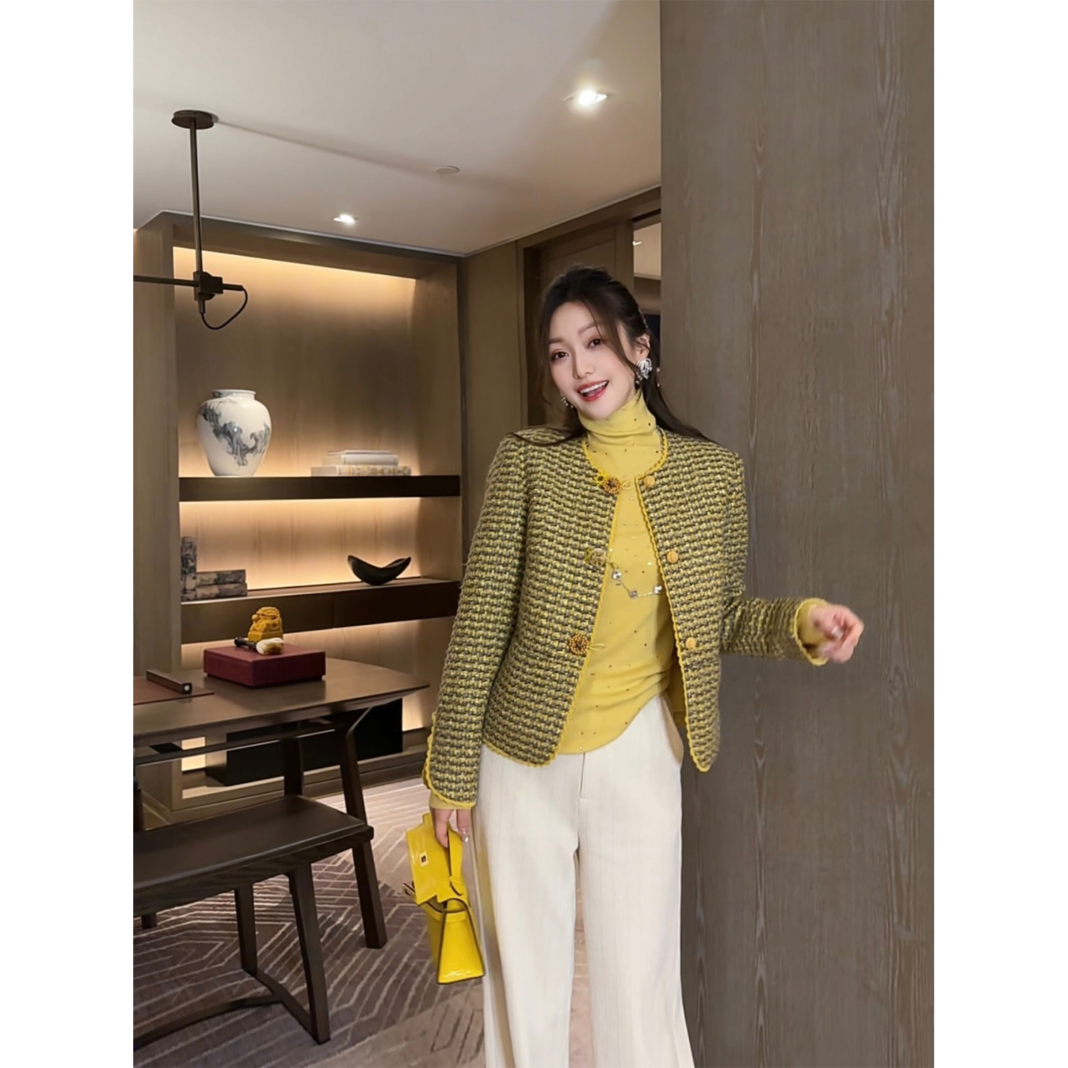 W·HAHA【向阳花】 圆领钉珠纽扣编织小香风棉服外套61357