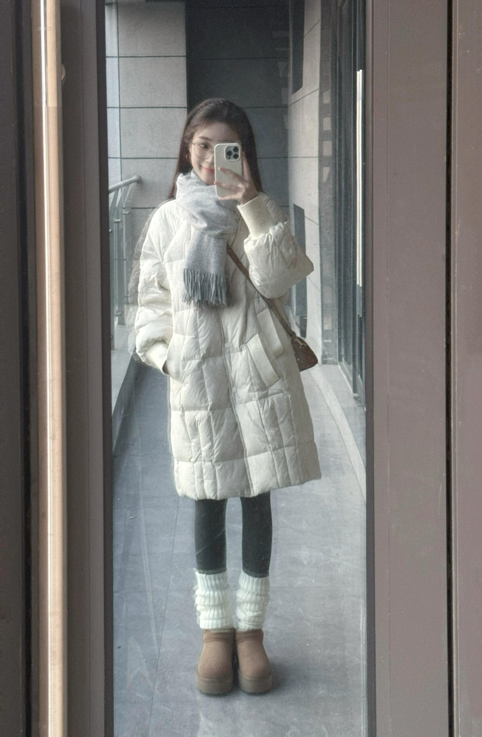 杏色中长款圆领保暖棉服2025冬季新款韩系加厚宽松过膝棉袄外套女