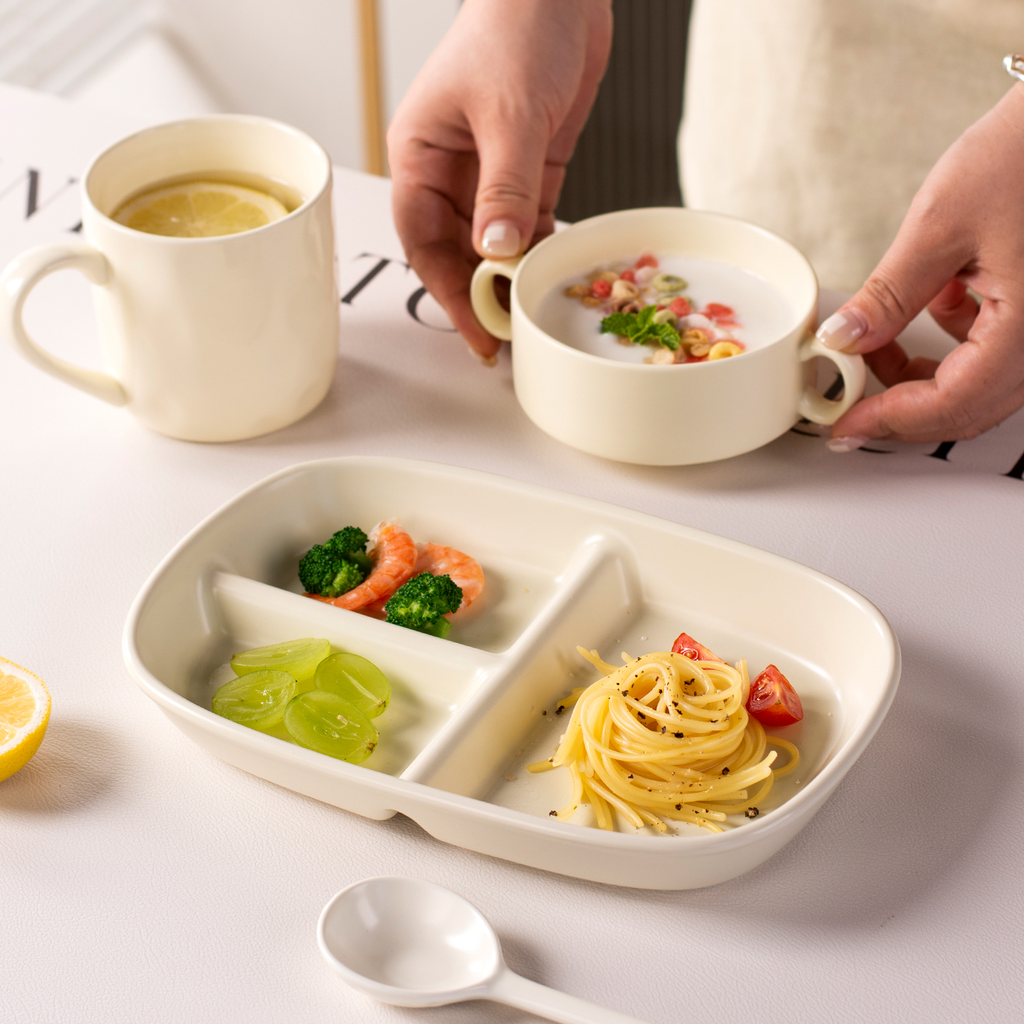 一人食211分格餐盘三格加深定量陶瓷分餐盘大人减脂减肥专用盘子