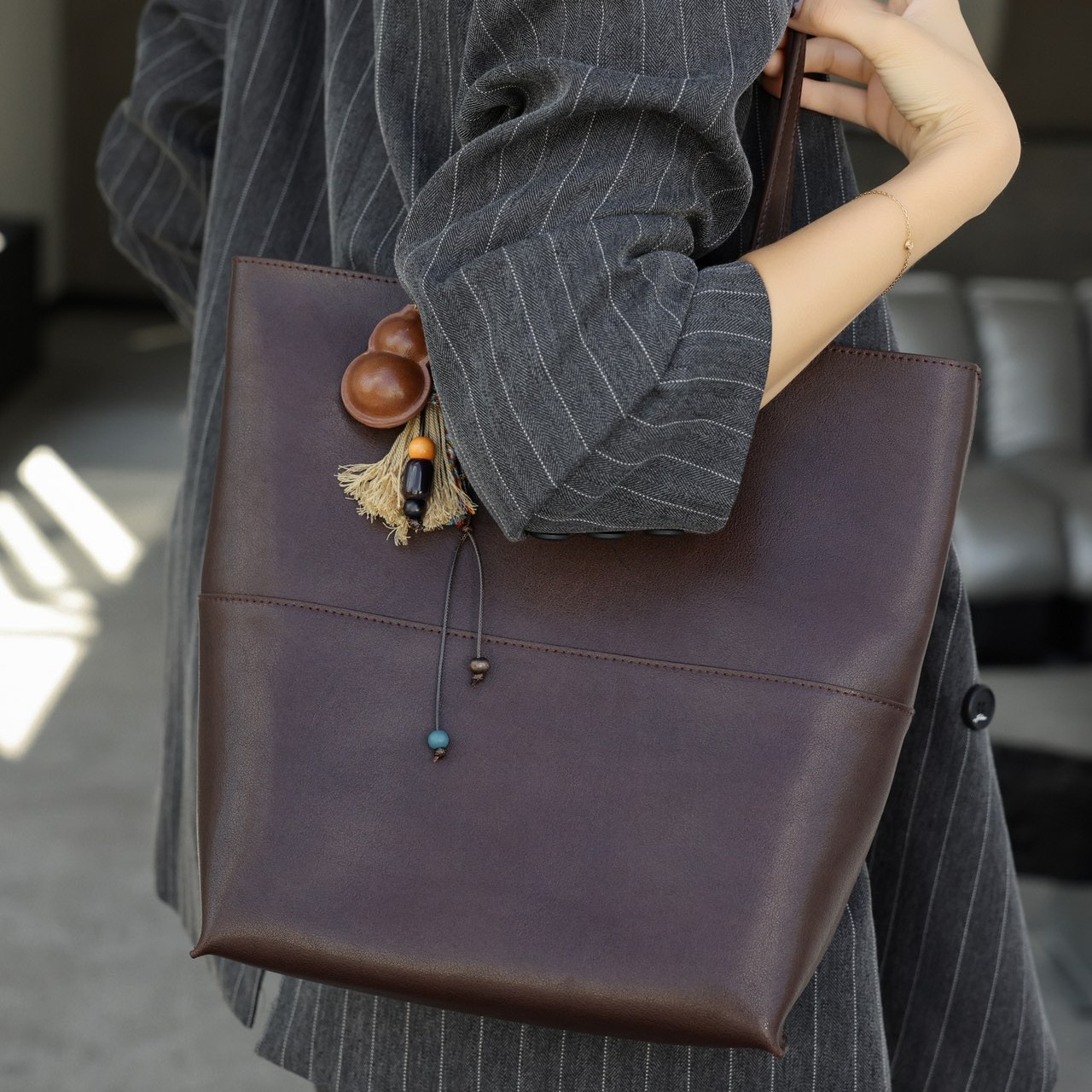 复古简约牛皮托特包气质通勤百搭单肩腋下包新款真皮女包休闲时尚