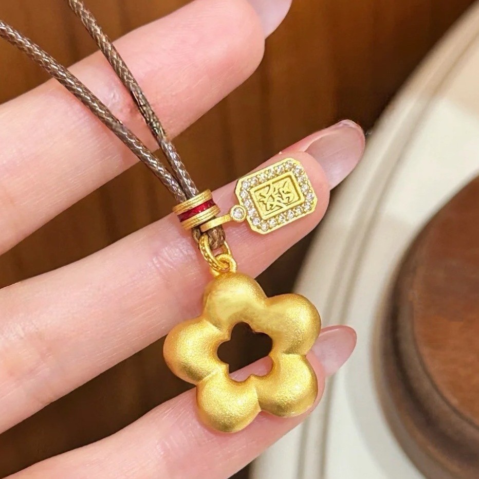 合金项链 发财小花金色长款花朵毛衣链项链轻奢吊坠配饰女新款