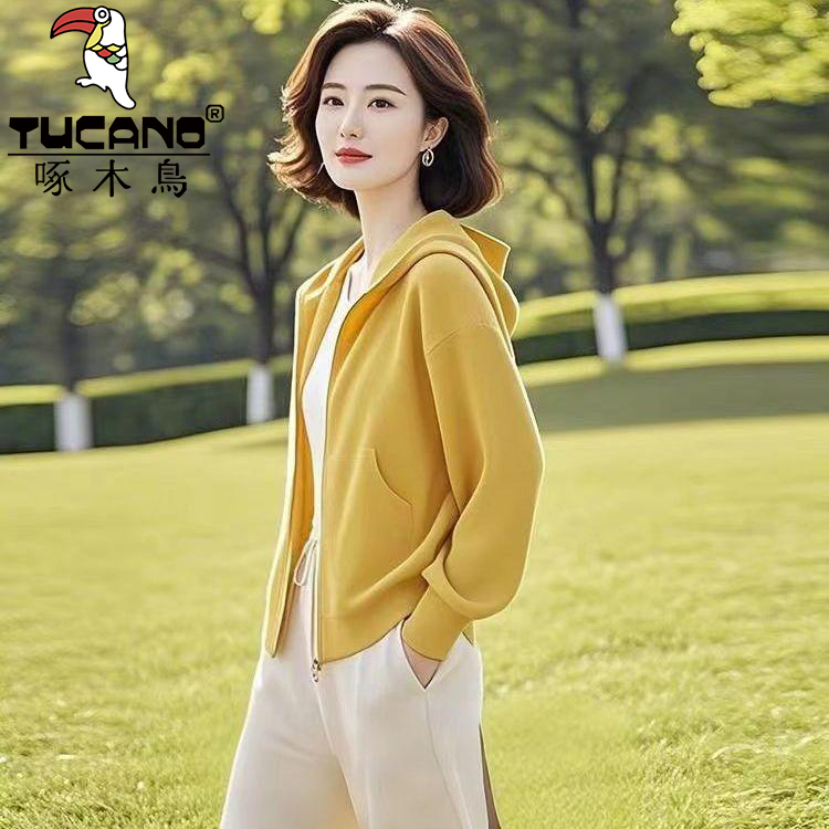 啄木鸟纯棉秋冬新款连帽卫衣女中老年女装减龄显瘦小个子休闲外套