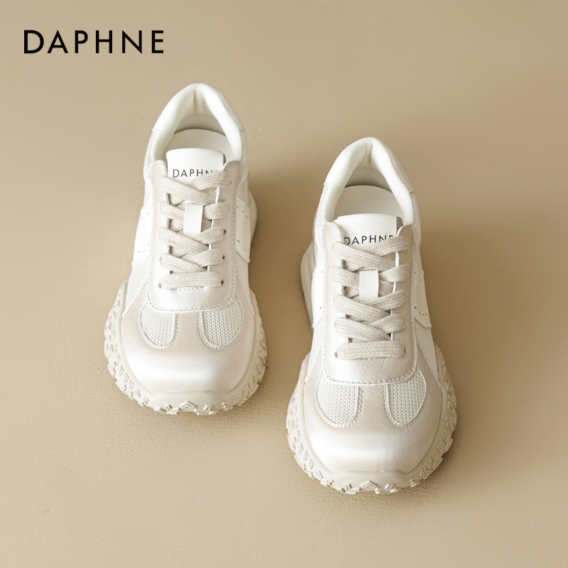 达芙妮德训鞋女夏季新款网面透气阿甘运动鞋内增高百搭舒适老爹鞋