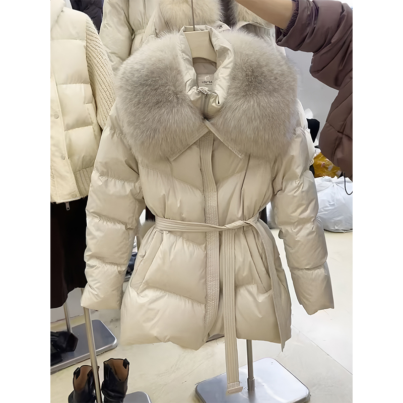 大毛领白色白鸭绒羽绒服女冬季2025年新款巨好看的加厚版型好短款